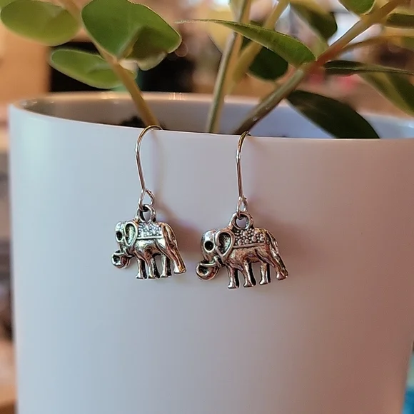 Dainty Elephant Dangle Earrings - Picture 4 of 4